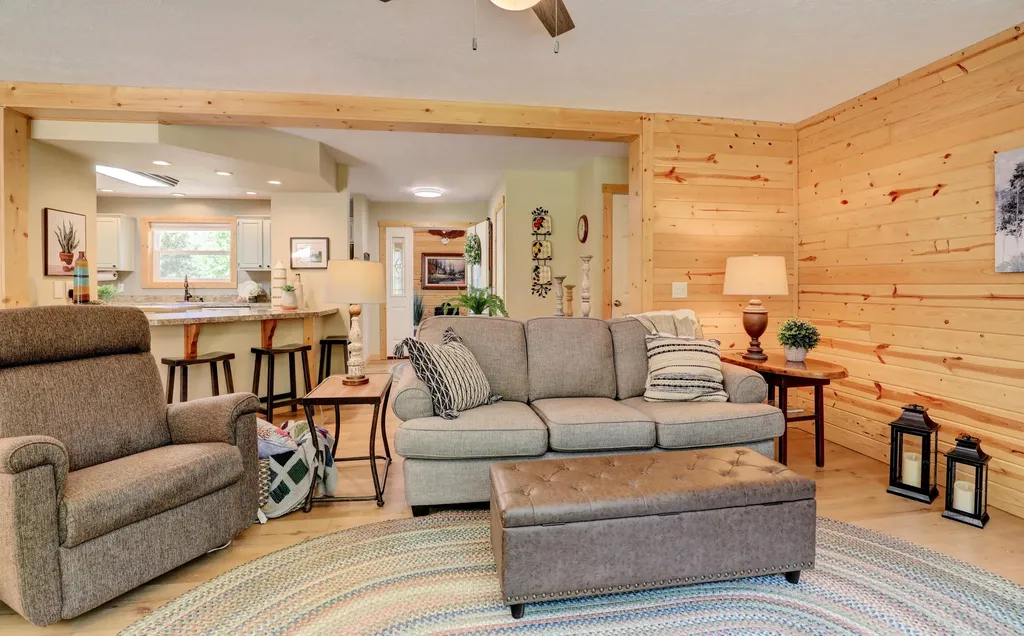 17885 Mckinley Road Colfax Township MI 49307