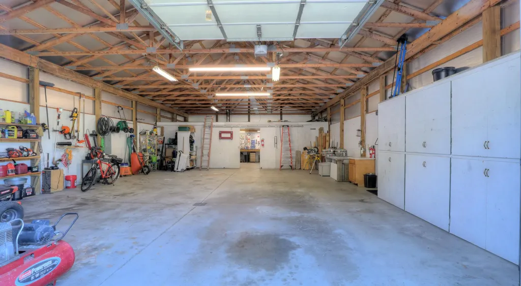 17885 Mckinley Road Colfax Township MI 49307