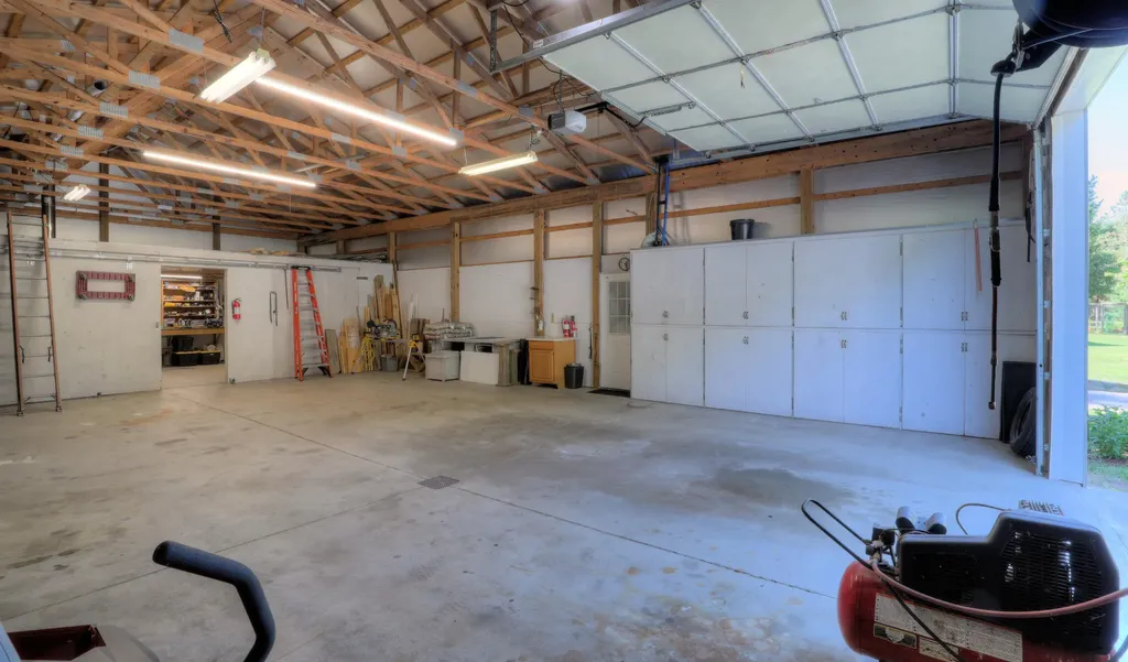 17885 Mckinley Road Colfax Township MI 49307