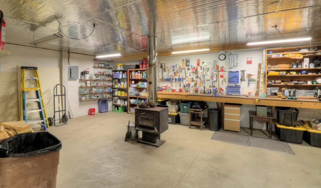 17885 Mckinley Road Colfax Township MI 49307