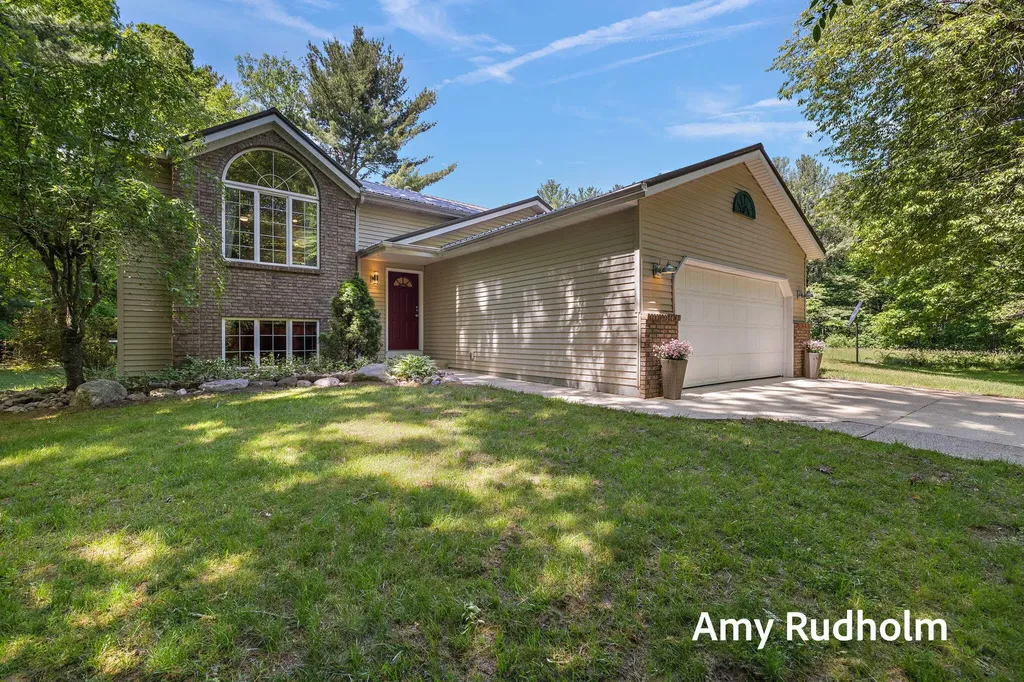 9262 Leonard Street Polkton Charter Township MI 49404