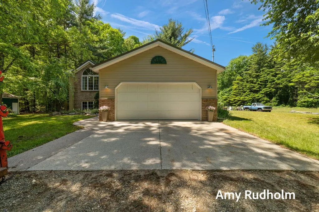 9262 Leonard Street Polkton Charter Township MI 49404