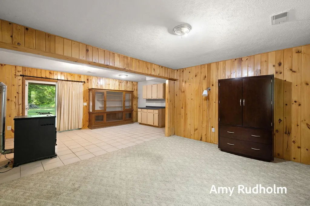 9262 Leonard Street Polkton Charter Township MI 49404