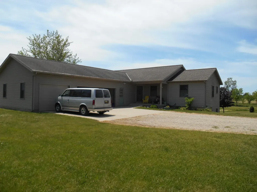 1287 56th Avenue Zeeland Charter Township MI 49464