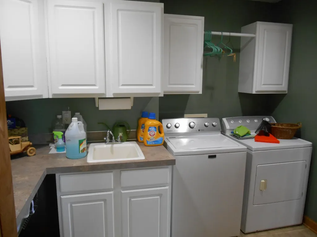 1287 56th Avenue Zeeland Charter Township MI 49464