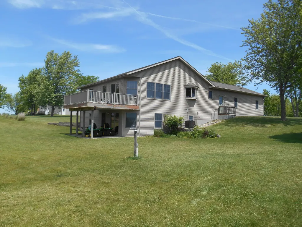 1287 56th Avenue Zeeland Charter Township MI 49464