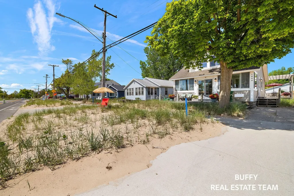 1602 Beach Street Muskegon City MI 49441