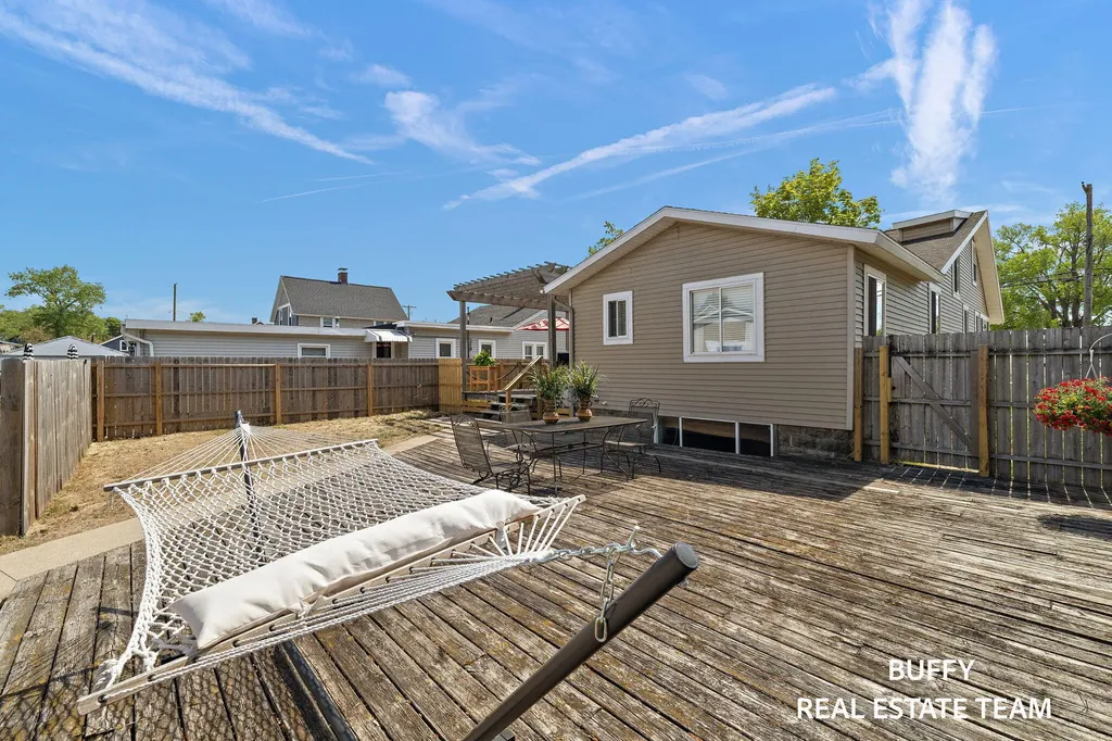 1602 Beach Street Muskegon City MI 49441
