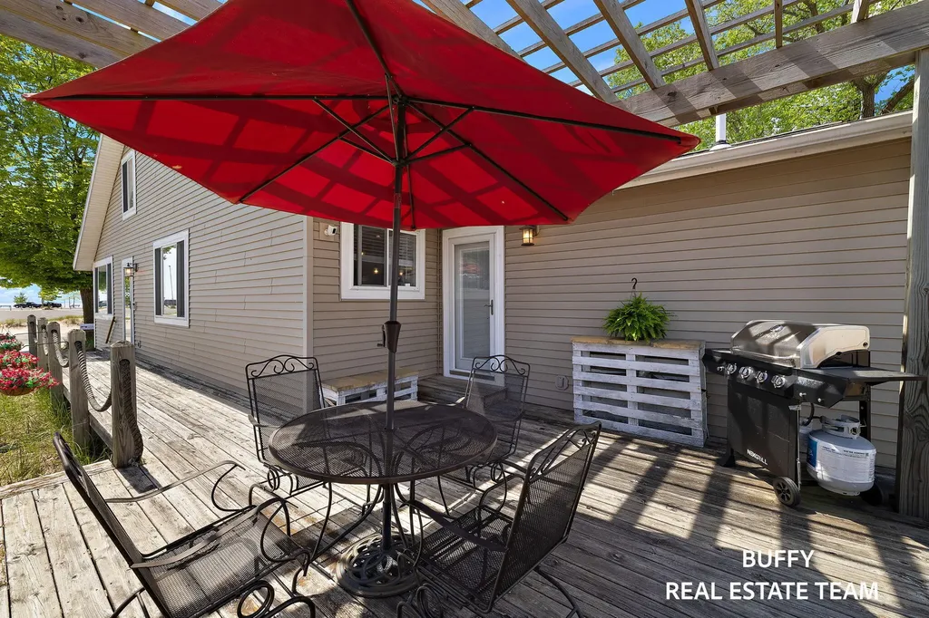 1602 Beach Street Muskegon City MI 49441