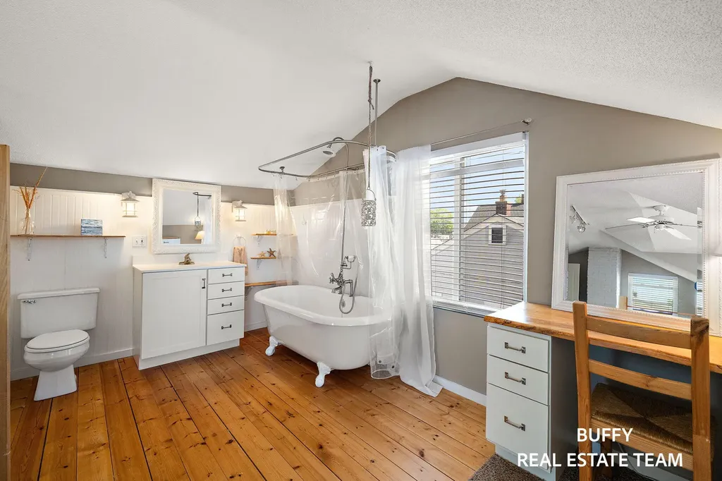 1602 Beach Street Muskegon City MI 49441