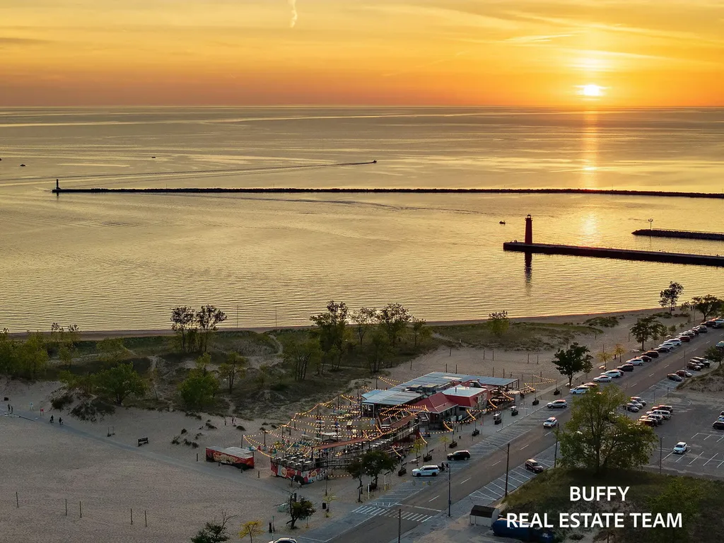1602 Beach Street Muskegon City MI 49441