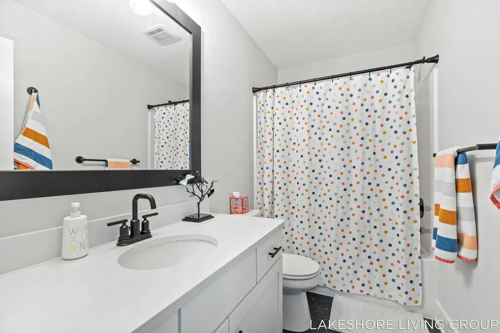 13059 Pine Glen Drive Grand Haven Charter Township MI 49417