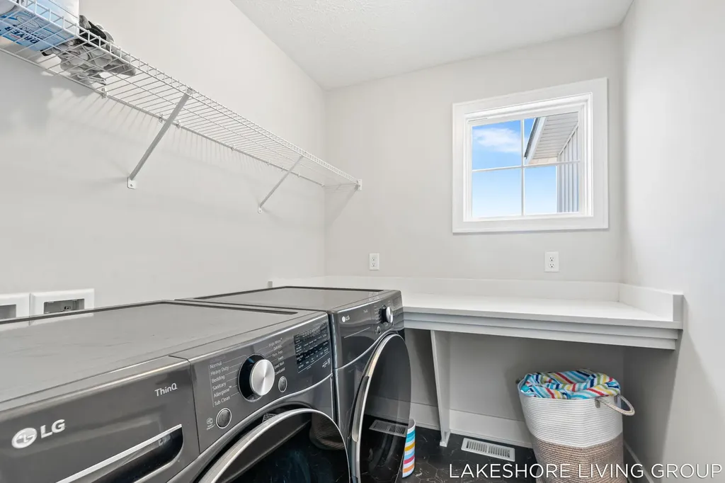 13059 Pine Glen Drive Grand Haven Charter Township MI 49417