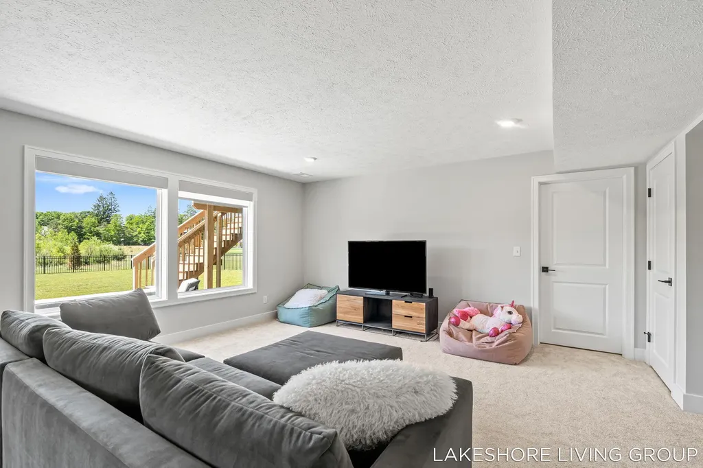 13059 Pine Glen Drive Grand Haven Charter Township MI 49417