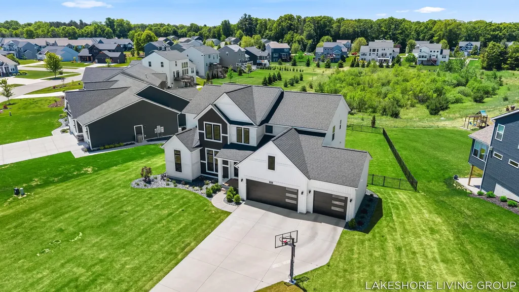 13059 Pine Glen Drive Grand Haven Charter Township MI 49417