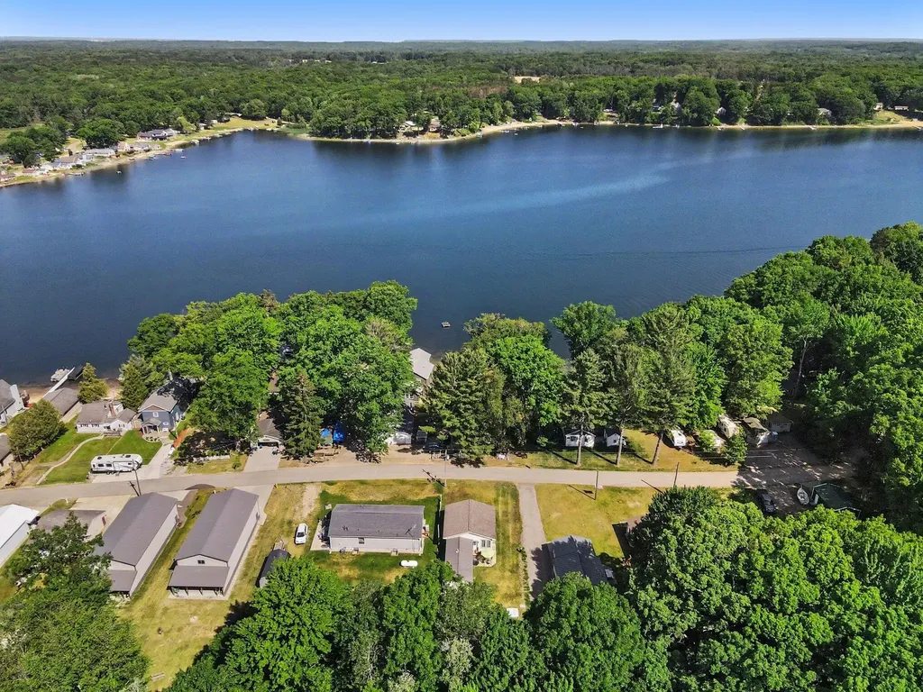 7161 E Lakeshore Drive Colfax Township MI 49459