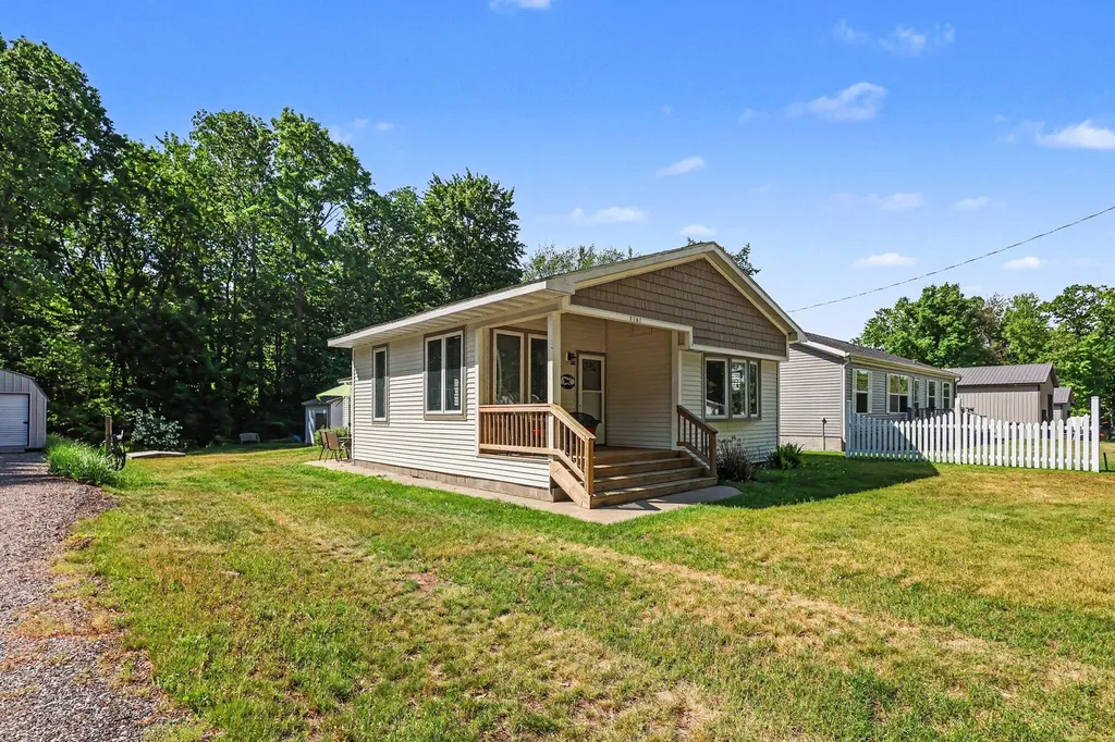 7161 E Lakeshore Drive Colfax Township MI 49459