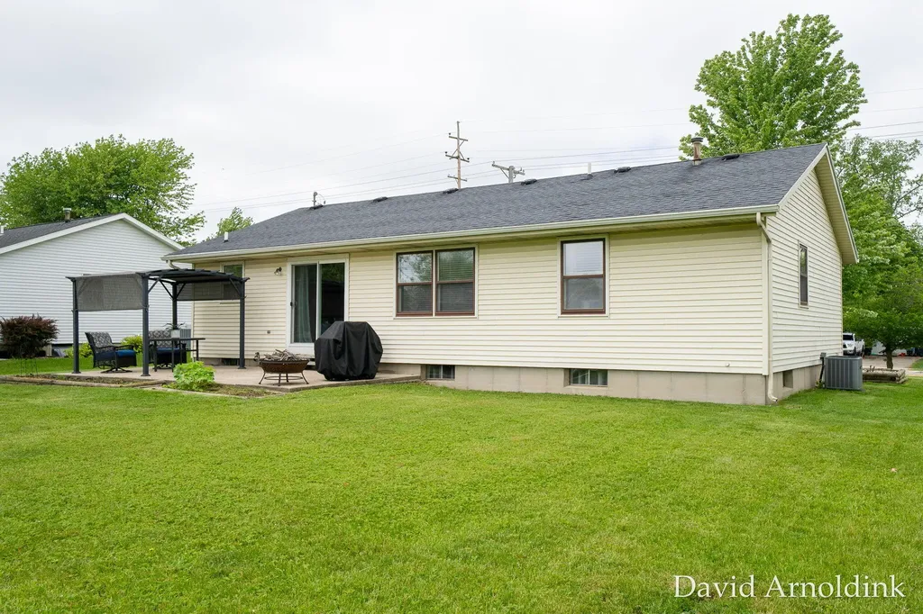 265 Country Club Road Holland City MI 49423