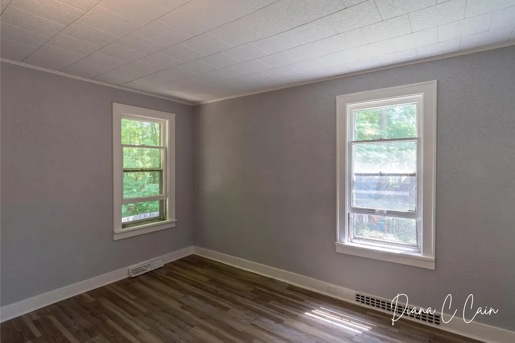 504 Mclaren Street Muskegon City MI 49442
