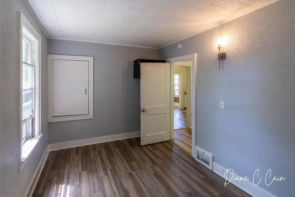 504 Mclaren Street Muskegon City MI 49442