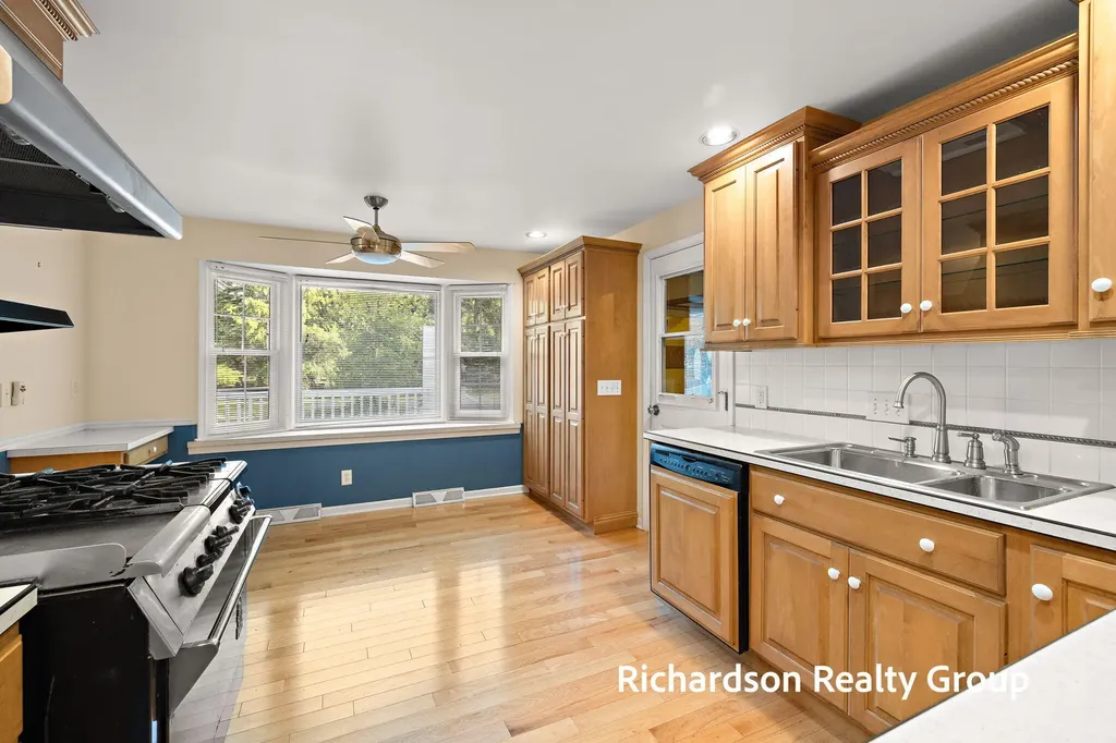 1630 Lee Avenue Fruitport Charter Township MI 49444