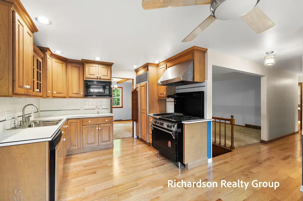 1630 Lee Avenue Fruitport Charter Township MI 49444