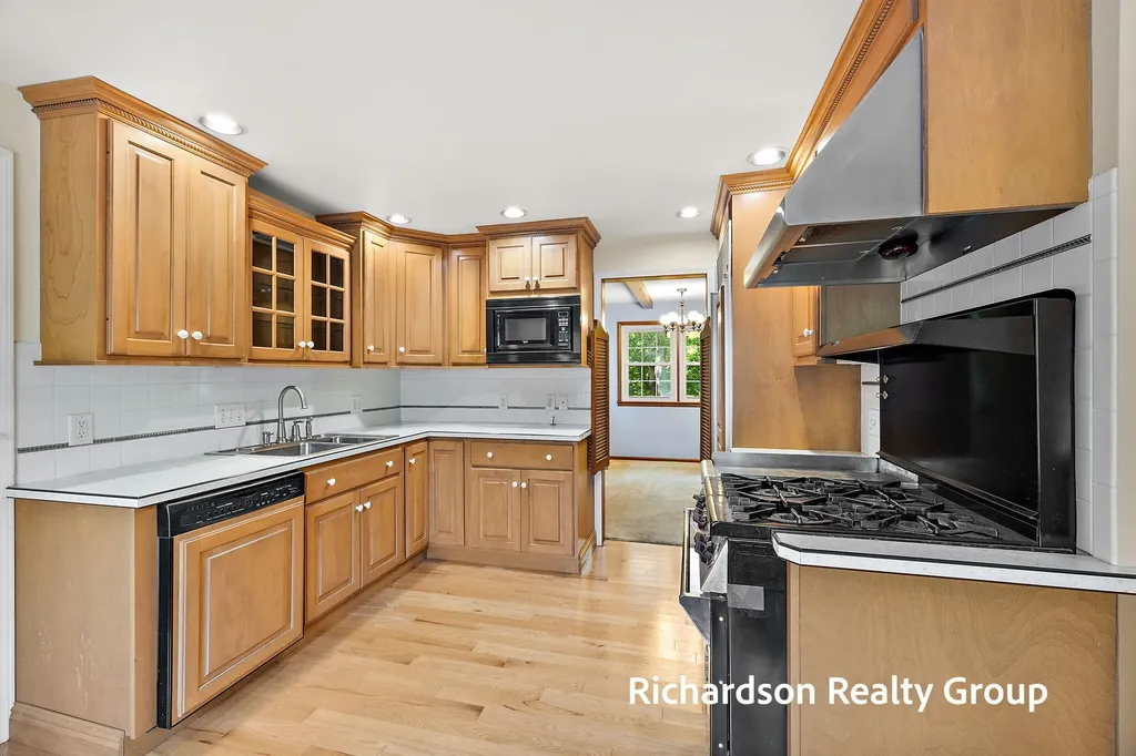 1630 Lee Avenue Fruitport Charter Township MI 49444