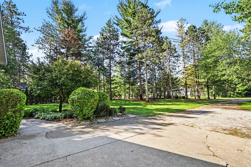 7474 Wiczer Drive Whitehall Township MI 49461