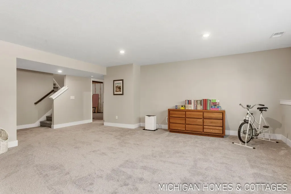 14193 Phoenix Place Holland Charter Township MI 49424