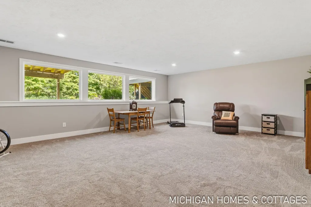 14193 Phoenix Place Holland Charter Township MI 49424