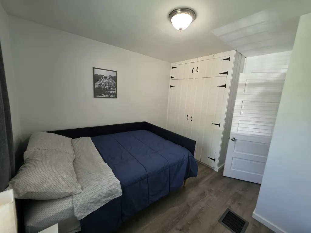 1406 Covell Avenue NW Grand Rapids City MI 49504