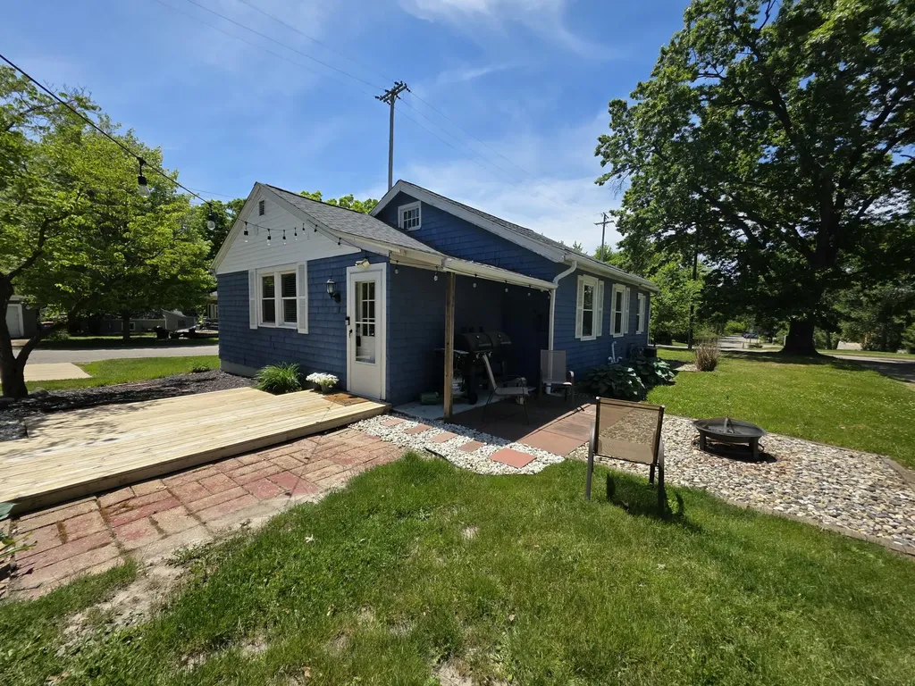 1406 Covell Avenue NW Grand Rapids City MI 49504