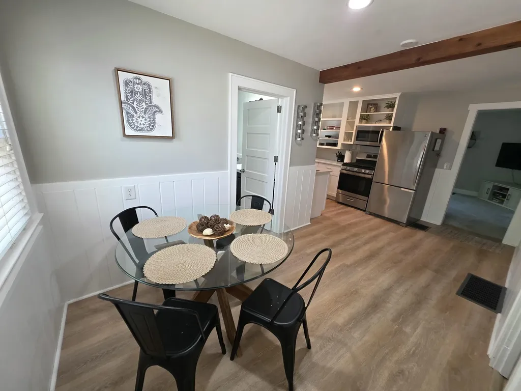 1406 Covell Avenue NW Grand Rapids City MI 49504