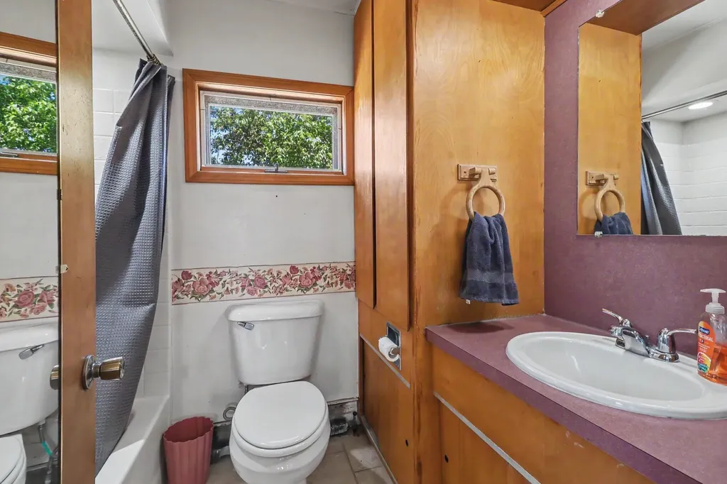 4559 S Maple Island Road Newfield Township MI 49421