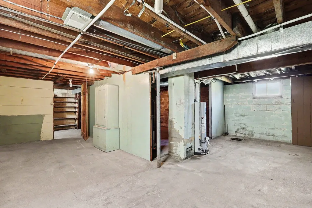 1312 Catherine Avenue Muskegon City MI 49442
