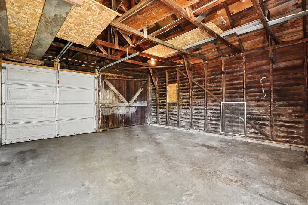 1312 Catherine Avenue Muskegon City MI 49442