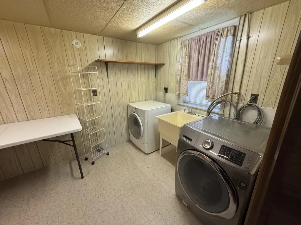 7314 N Central Avenue Merrill Township MI 49312