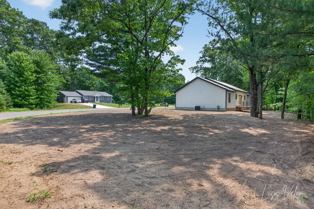 5527 E Samantha Lane Dalton Township MI 49457