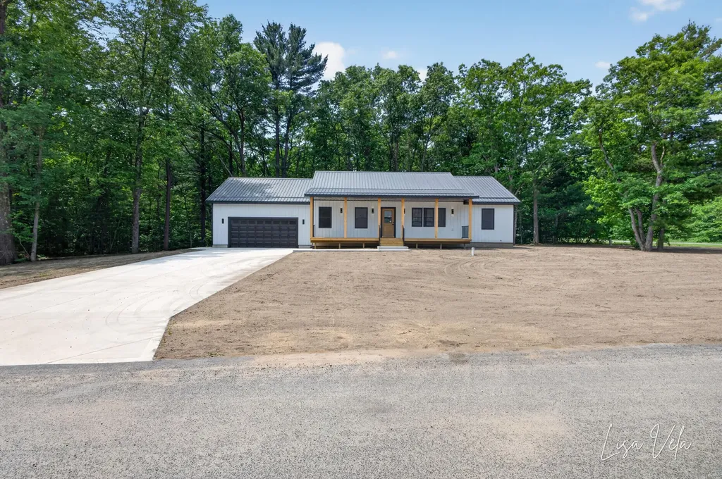 5527 E Samantha Lane Dalton Township MI 49457