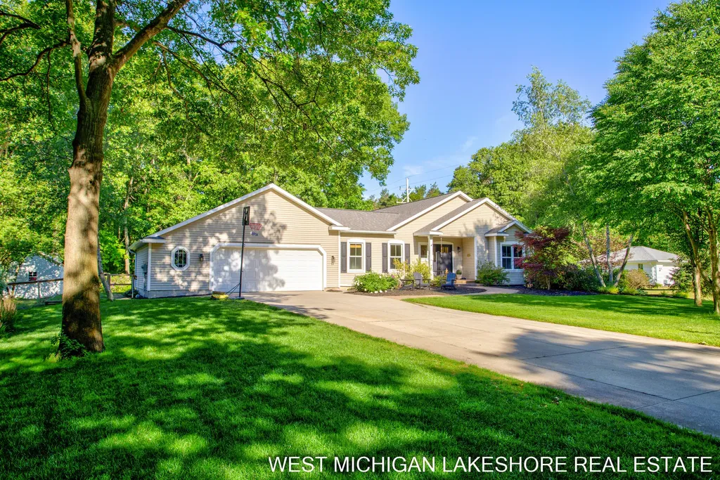 3260 Lorrimar Lane Saugatuck Township MI 49453