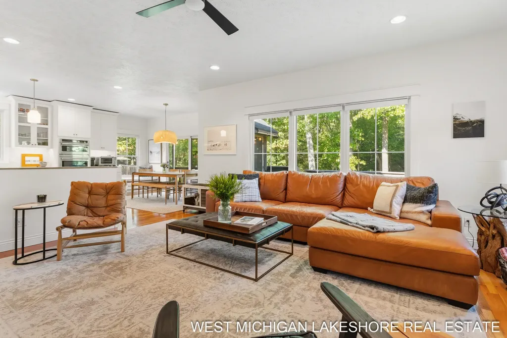 3260 Lorrimar Lane Saugatuck Township MI 49453