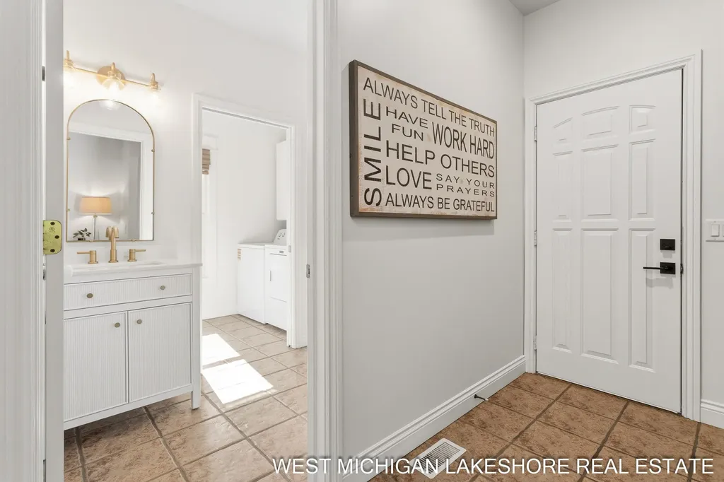 3260 Lorrimar Lane Saugatuck Township MI 49453