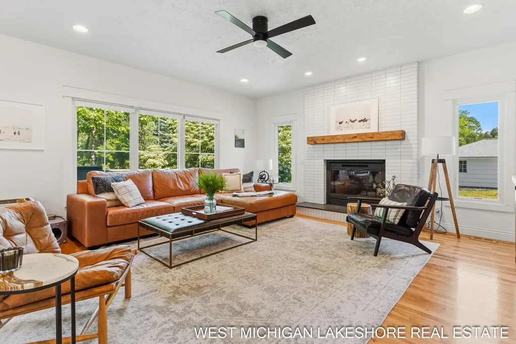 3260 Lorrimar Lane Saugatuck Township MI 49453