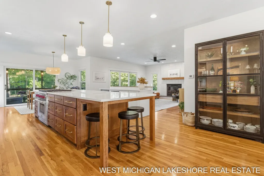 3260 Lorrimar Lane Saugatuck Township MI 49453