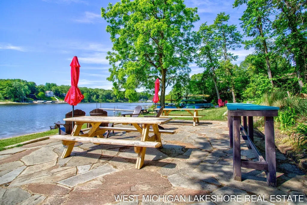 3260 Lorrimar Lane Saugatuck Township MI 49453