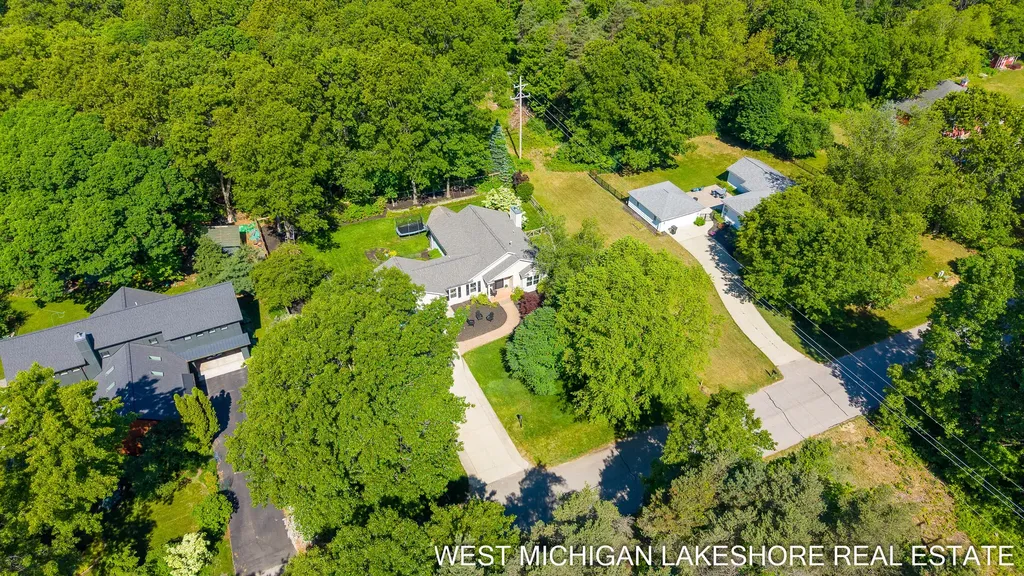 3260 Lorrimar Lane Saugatuck Township MI 49453