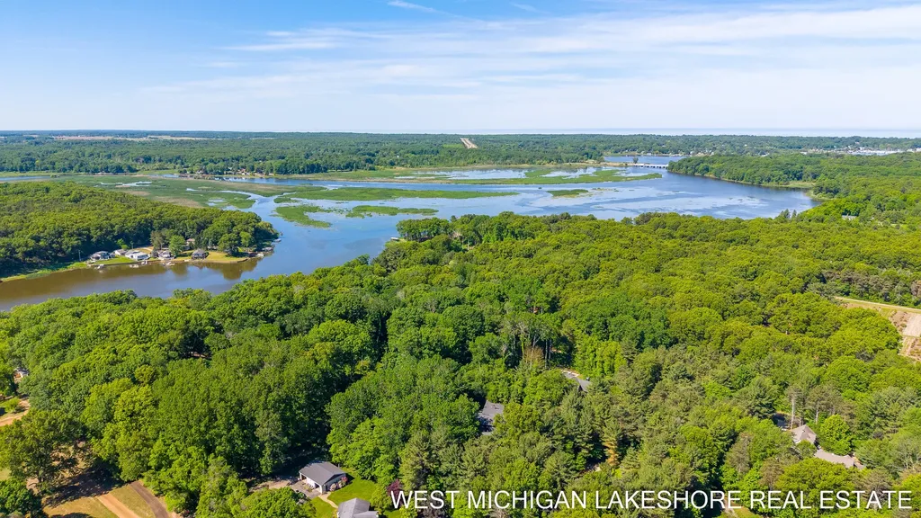 3260 Lorrimar Lane Saugatuck Township MI 49453