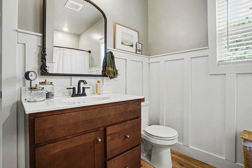 5999 N Bear Den Trail Fruitport Charter Township MI 49444