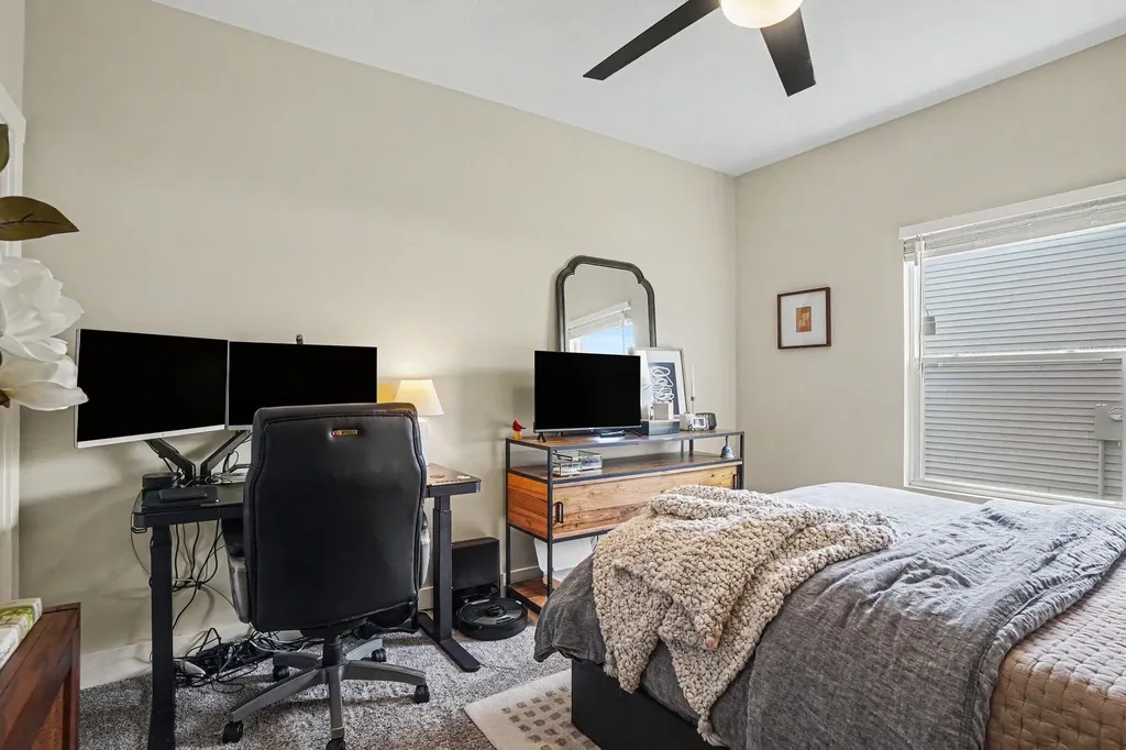 5999 N Bear Den Trail Fruitport Charter Township MI 49444