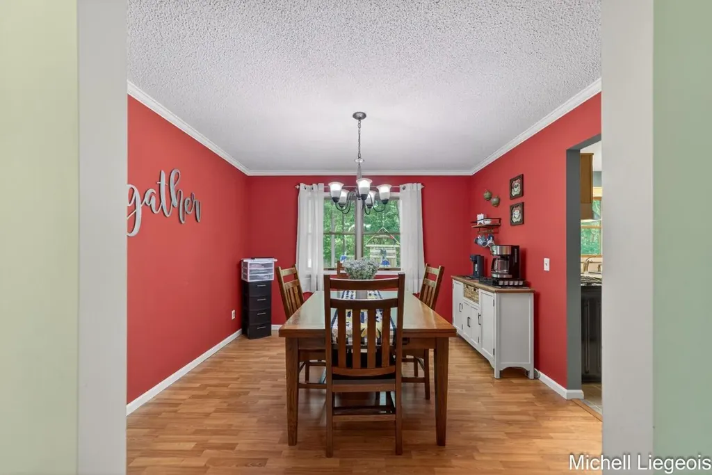 3325 S Riverwood Drive Dalton Township MI 49457
